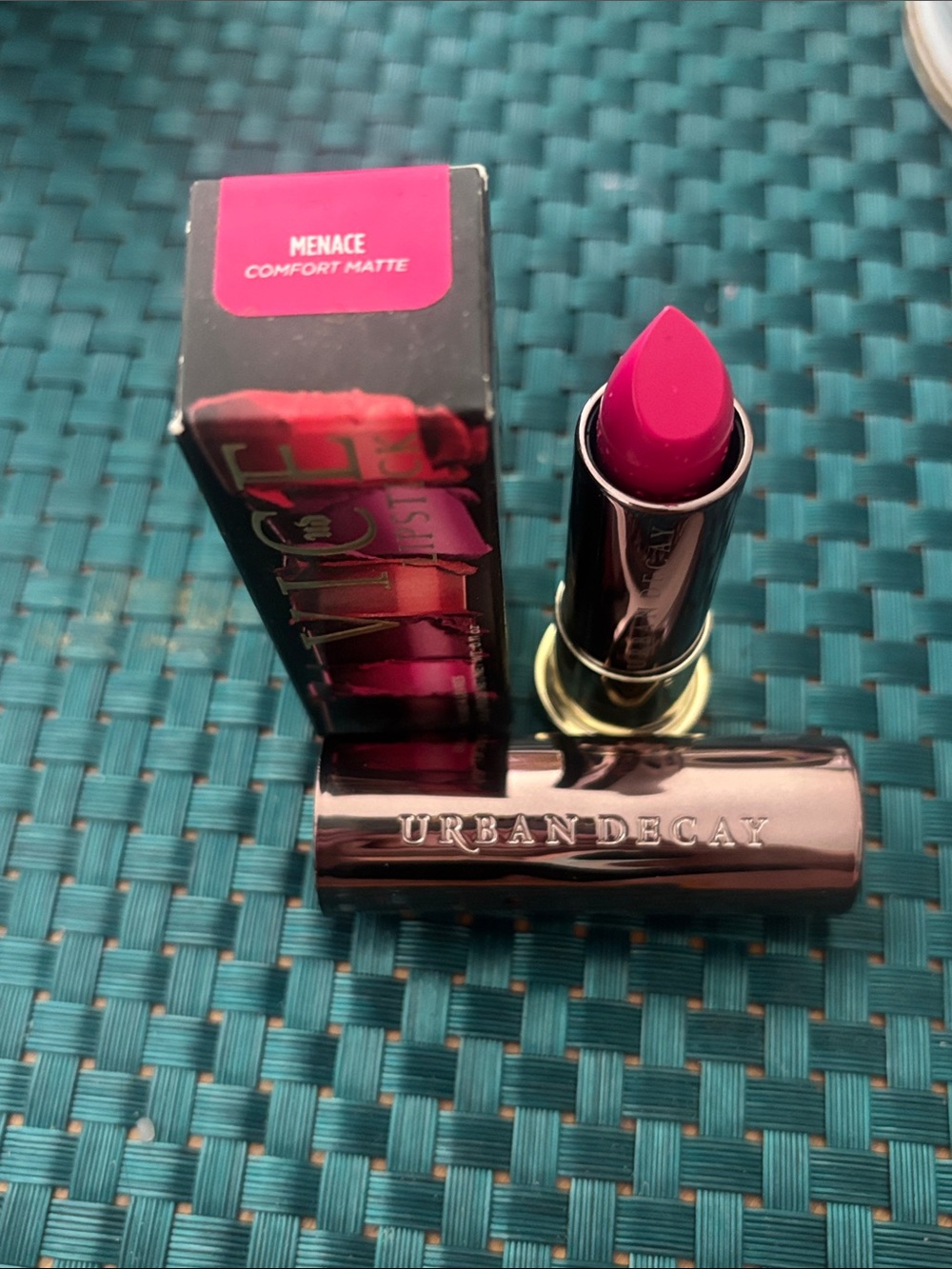 Urban Decay- Vice lipstick “Menace” Comfort Matte NWT